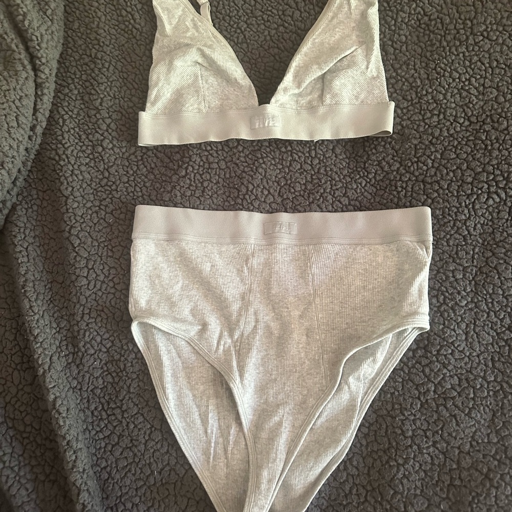 SKIMS Gray Triangle Bralette and High-Waisted Bra Set
